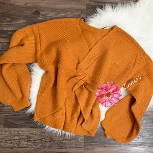 ORANGE SWEATER